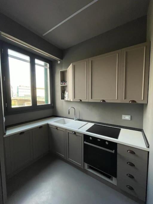 New On Lungarno Soderini Near Ponte Vecchio Apartamento Florença